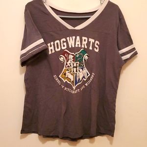 Harry Potter hogwarts crest v-neck tshirt